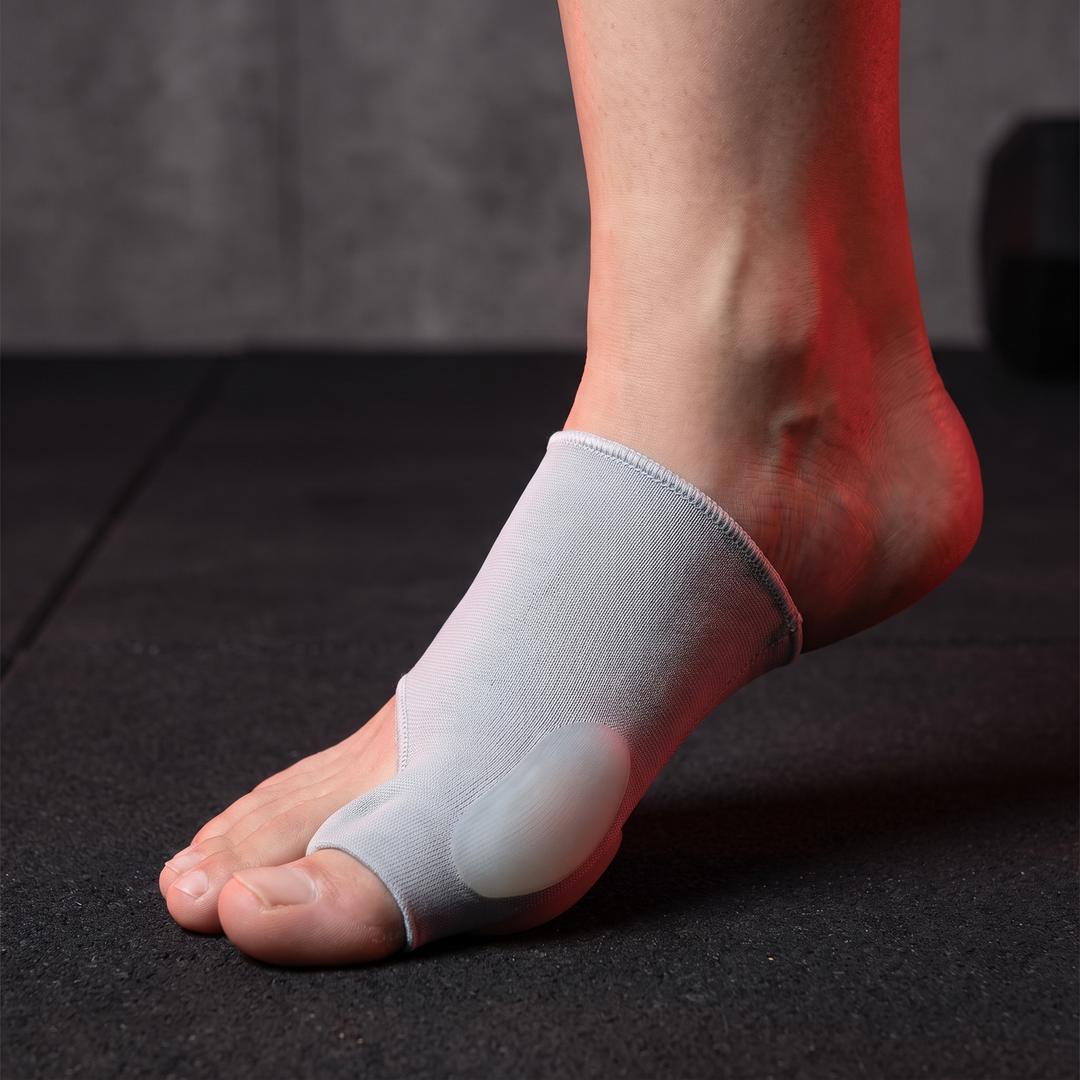 PHYSIOATHLETX toe separator sock in gray colorway
