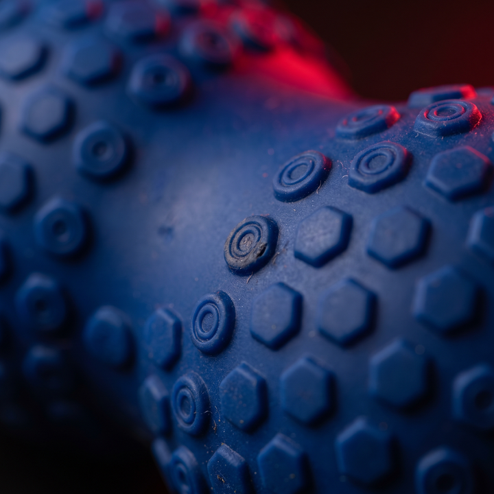 Rechargeable Vibrating Massage Ball Peanut Massager 5 Speed Foam Roller for Muscle Recovery Mobility Fitness Yoga Relaxation Portable - Style A Blue Vibration Node Texture Close-Up