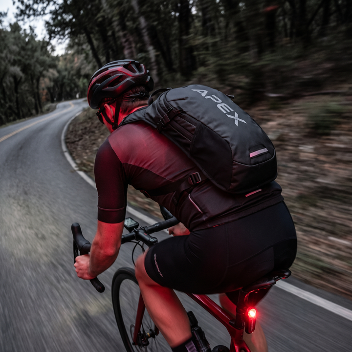Lightweight Hydration Backpack Running Cycling Walking Kayaking Ergonomic Water Pack Outdoor Sports Backpack with Hydration Bladder Holder - Black