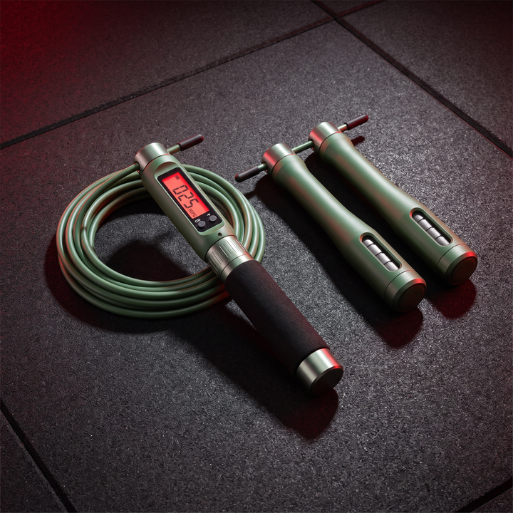 Adjustable Digital Counting Skipping Rope Set Cordless Wireless Jump Rope with Counter Indoor Outdoor Cardio Fitness Training Home Gym Workout - Green