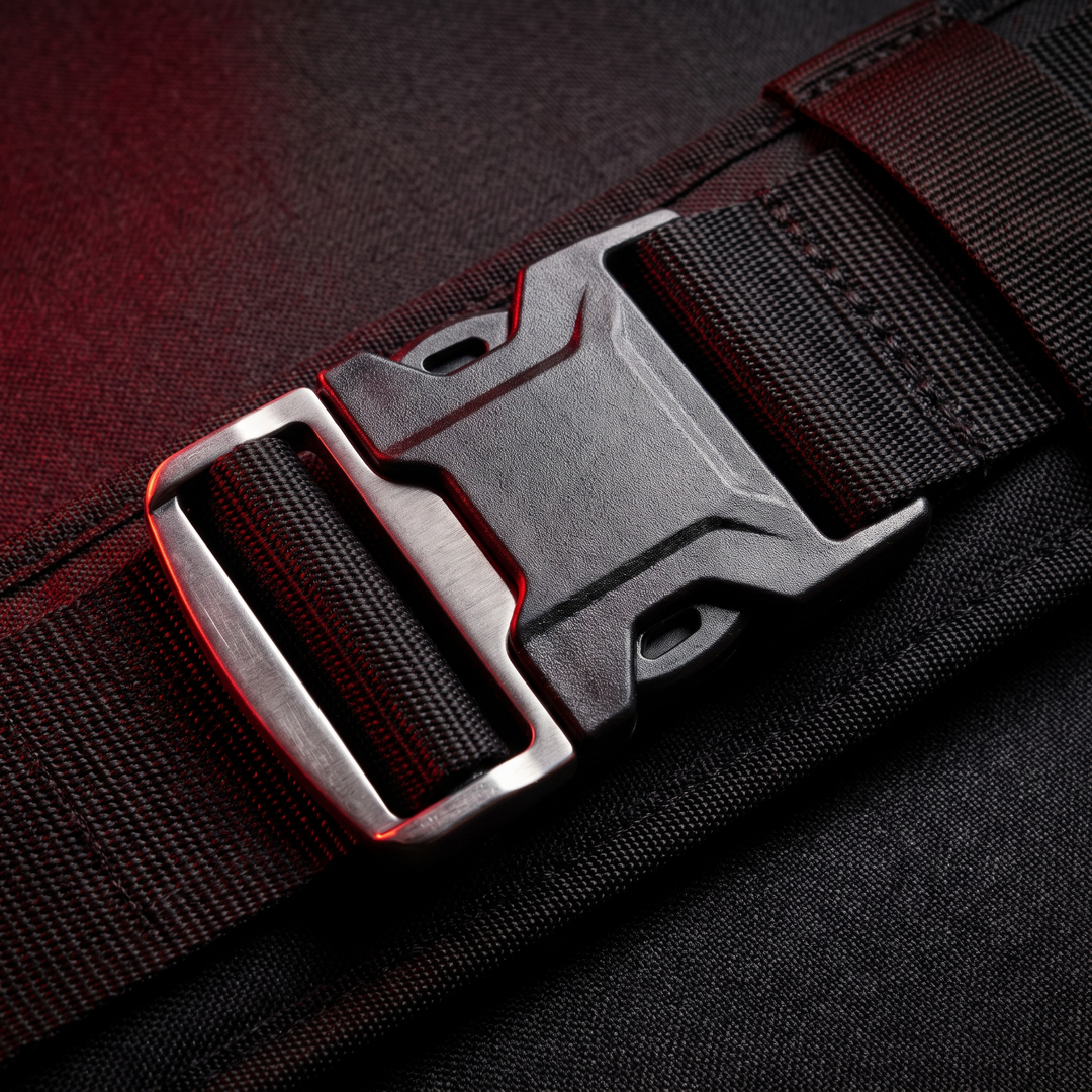 Adjustable Hip Thrust Belt Glute Trainer for Dumbbells Barbell Home Gym Strength Training Men Women Padded Workout Belt - Buckle Detail