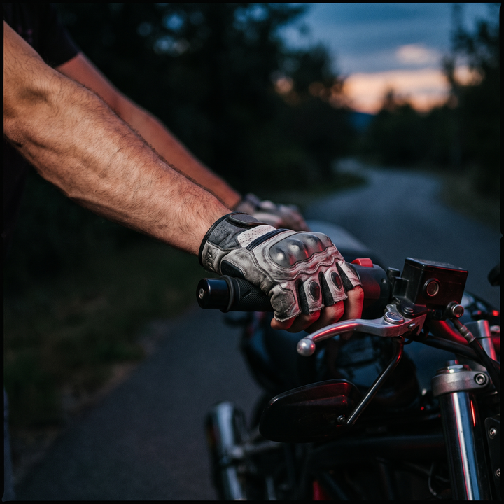 Professional Half Finger Motorcycle Gloves Breathable Anti-Slip Wear-Resistant Cycling Gloves for Racing Outdoor Riding Electric Bike - Grey White