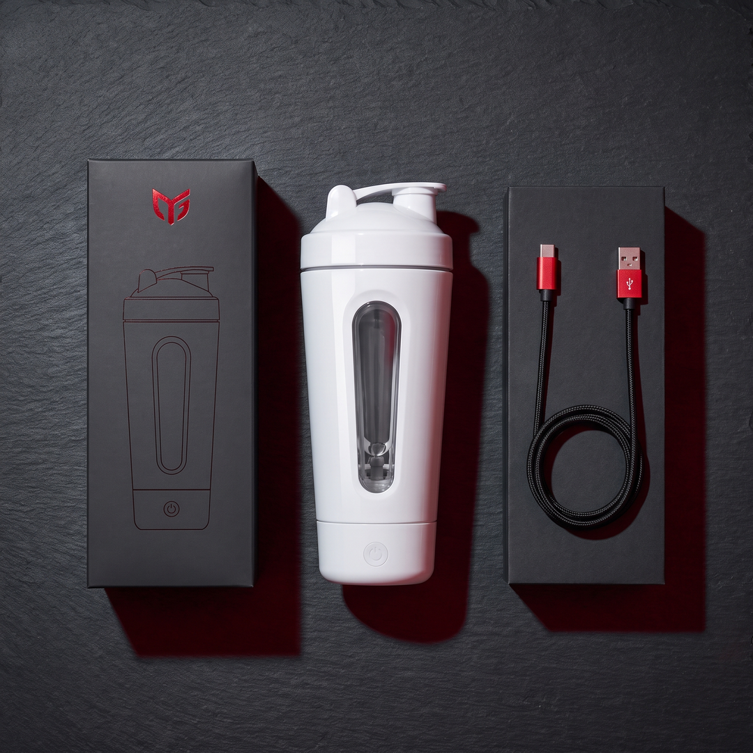 Electric Protein Shaker Bottle 650ml - White - packaging flat lay