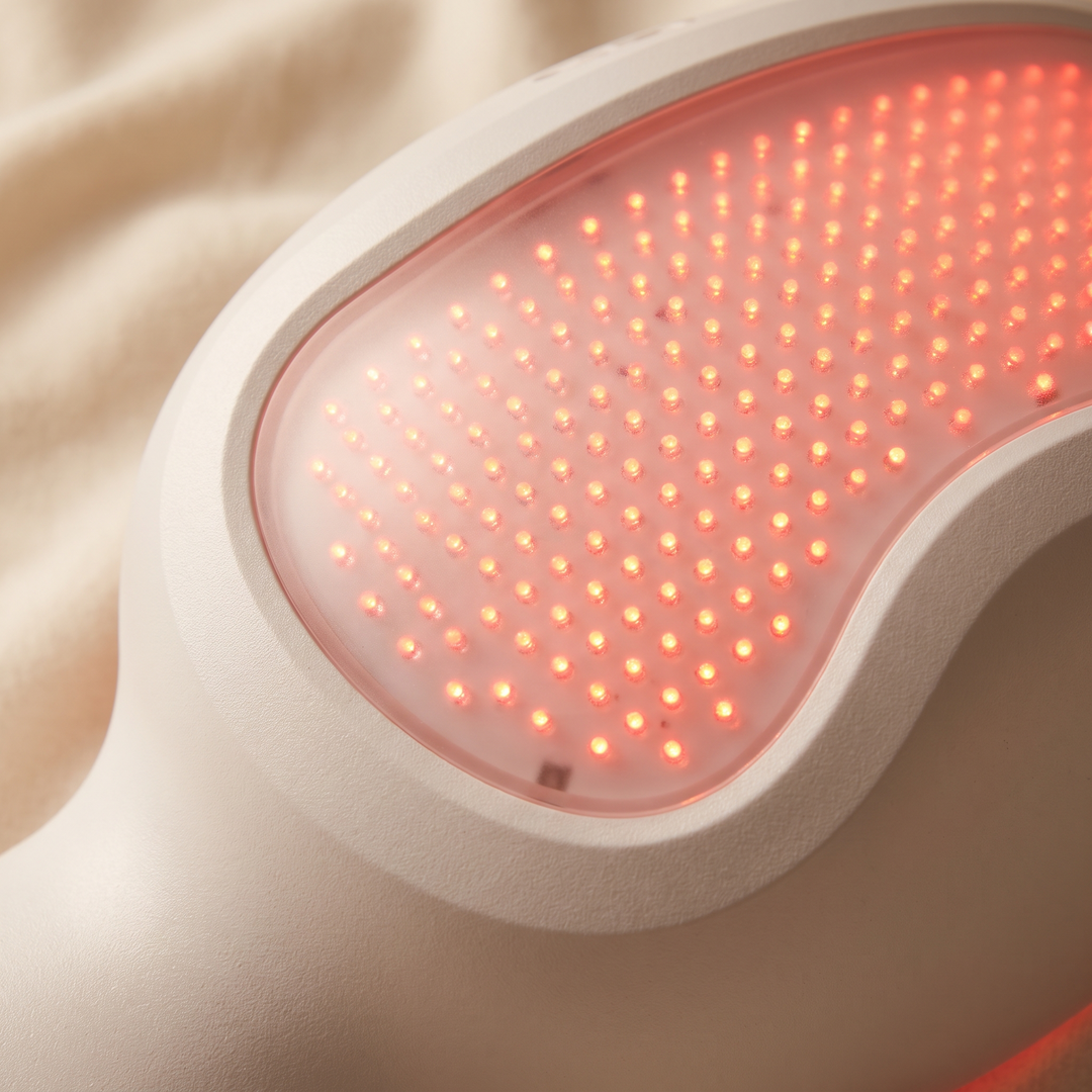 Close-up of the 7-colour LED light panel on the PHYSIOATHLETX Face &amp; Neck Light Therapy Mask