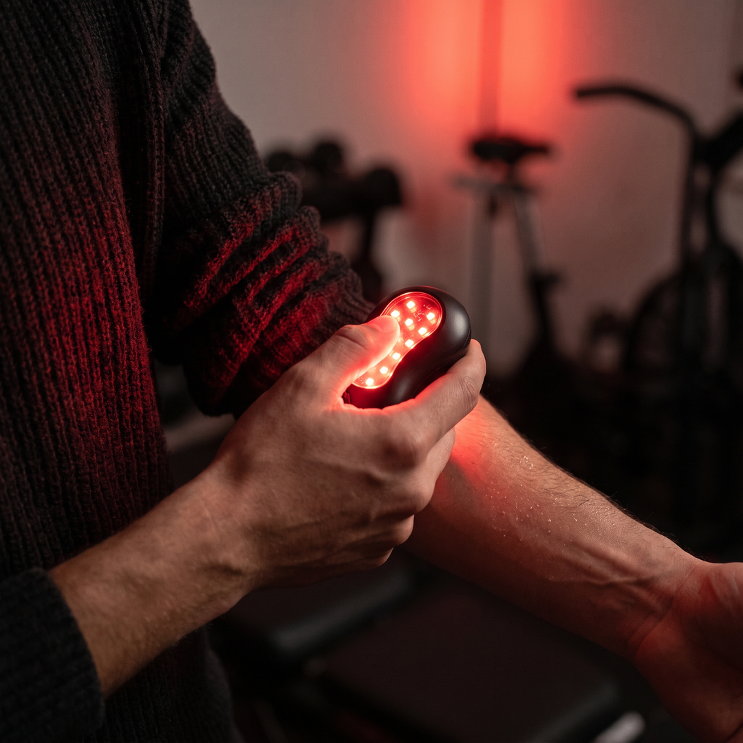 Red Light Therapy Recovery Lamp for Muscle and Joint Comfort - Hand Recovery Routine