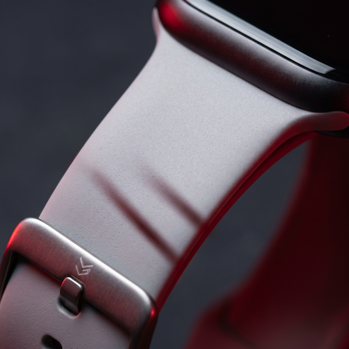 Silver silicone sport band close-up on PHYSIOATHLETX Smart Watch