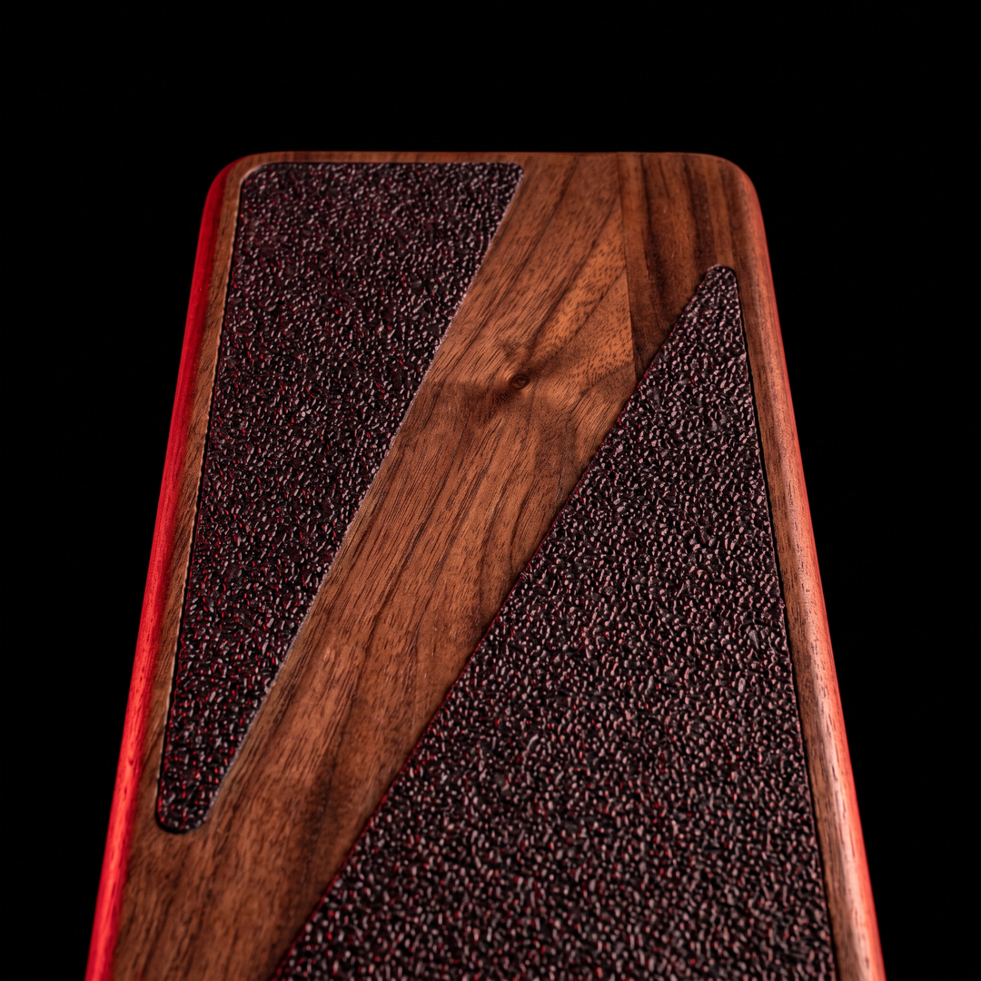 Close-up of the non-slip textured surface on the PHYSIOATHLETX wooden incline stretch board