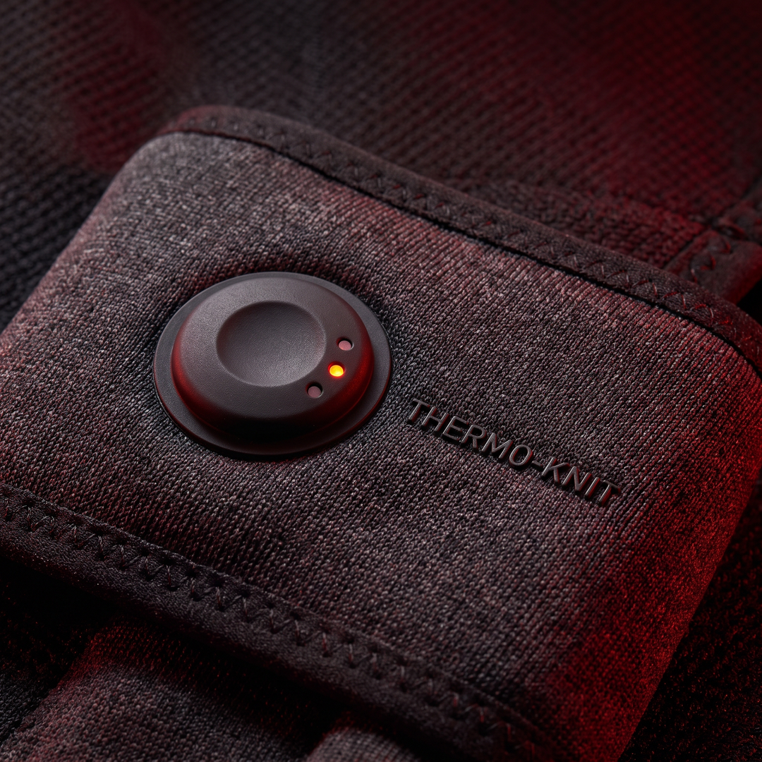 3-level warmth control button and indicator display on the wrap